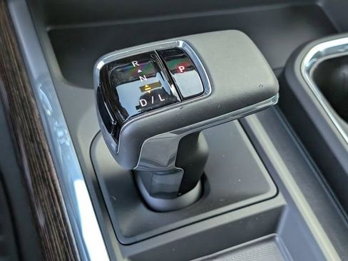New 2026 GMC Sierra 1500 Elevation w/ Preferred Package AWD/4WD image 17