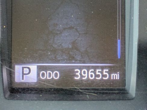 Used 2021 Toyota Tacoma SR w/ SR Convenience Package image 29