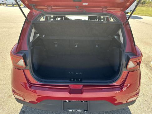 Used 2022 Hyundai Venue Limited image 5
