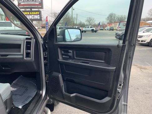 Used 2013 RAM 1500 Express AWD/4WD image 33