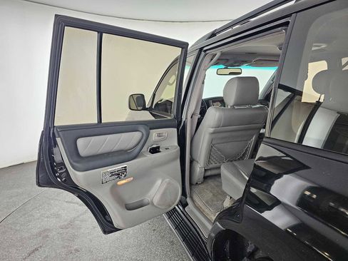 Used 2003 Toyota Land Cruiser AWD/4WD image 18