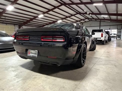 Used 2022 Dodge Challenger R/T Scat Pack RWD image 6