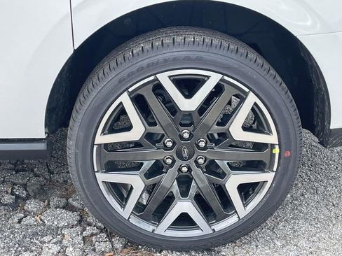 New 2026 Ford Expedition Max Platinum w/ Platinum Ultimate Package image 21