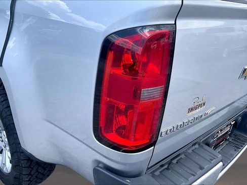 Used 2020 Chevrolet Colorado LT RWD image 24