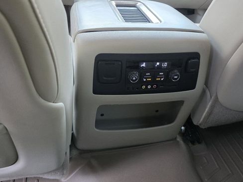 Used 2015 GMC Yukon Denali w/ Open Road Package image 10