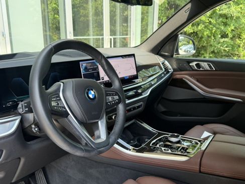 Certified 2024 BMW X5 xDrive50e w/ Executive Package AWD/4WD image 10