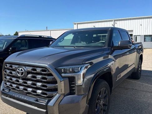Used 2023 Toyota Tundra Platinum AWD/4WD image 1