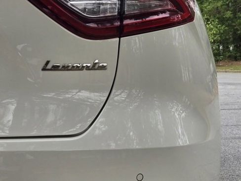 Used 2019 Maserati Levante image 8