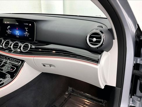 Certified 2022 Mercedes-Benz E 350 Sedan image 20