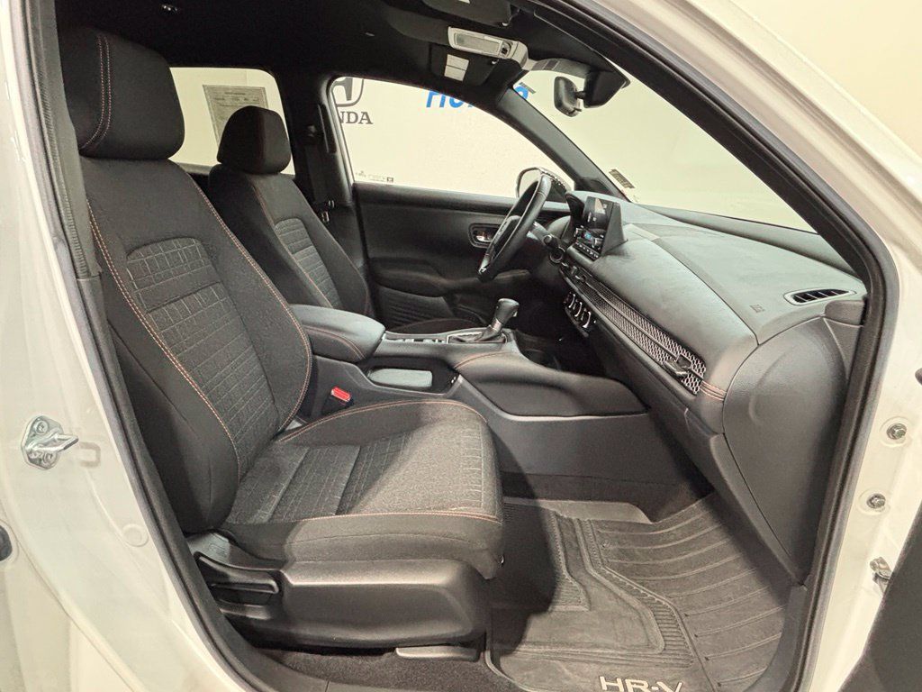 Certified 2024 Honda HR-V Sport image 29
