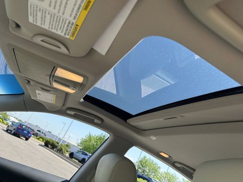 Used 2017 INFINITI QX50 AWD w/ Premium Plus Package image 22