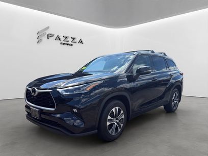 Used 2021 Toyota Highlander XLE