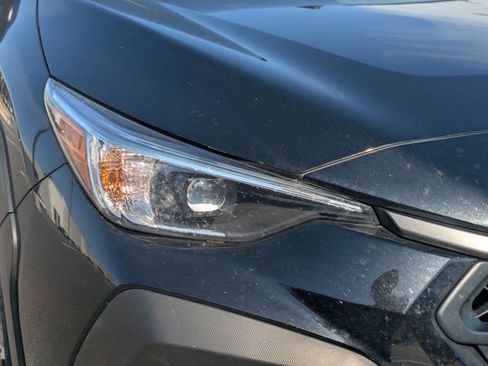 Used 2024 Subaru Crosstrek 2.0i Premium image 10