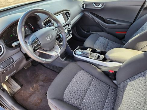 Used 2019 Hyundai Ioniq Electric image 7