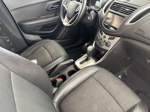 Used 2015 Chevrolet Trax LT w/ LT Plus Package FWD image 23
