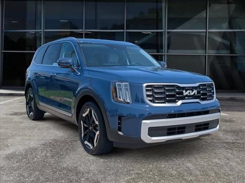 Used 2024 Kia Telluride S w/ S Sunroof Package FWD image 1