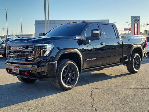 Used 2025 GMC Sierra 2500 AT4 w/ AT4 Premium Plus Package image 5