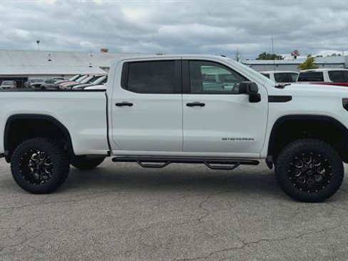 Used 2024 GMC Sierra 1500 Pro w/ Pro Value Package AWD/4WD image 2