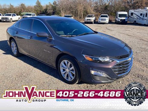 Used 2025 Chevrolet Malibu LT image 9