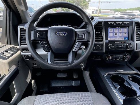 Used 2019 Ford F250 XLT w/ XLT Premium Package AWD/4WD image 8