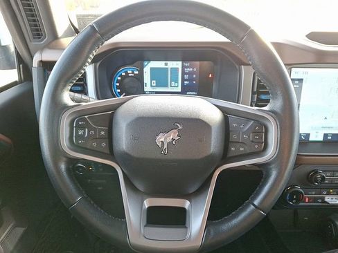 Used 2022 Ford Bronco Outer Banks image 21