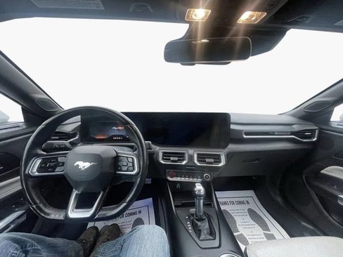 Used 2024 Ford Mustang Premium image 18