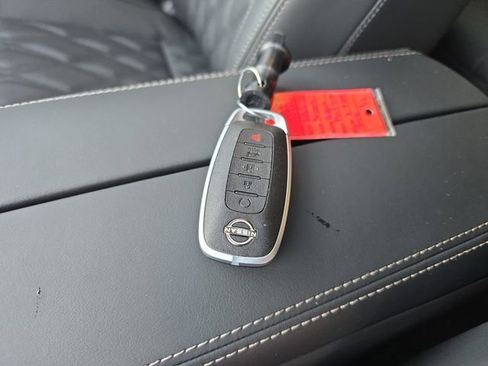 New 2026 Nissan Rogue Platinum w/ Platinum Premium Package image 30