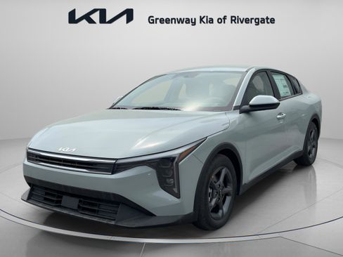 New 2026 Kia K4 LXS FWD image 3