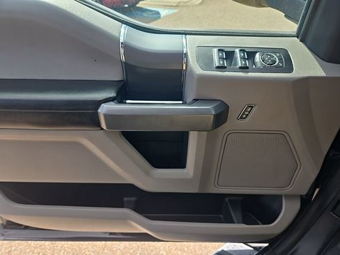 Used 2017 Ford F150 XLT w/ Equipment Group 302A Luxury AWD/4WD image 10