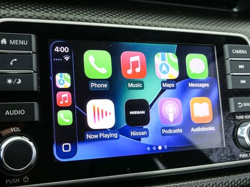 Used 2019 Nissan Kicks SV image 14