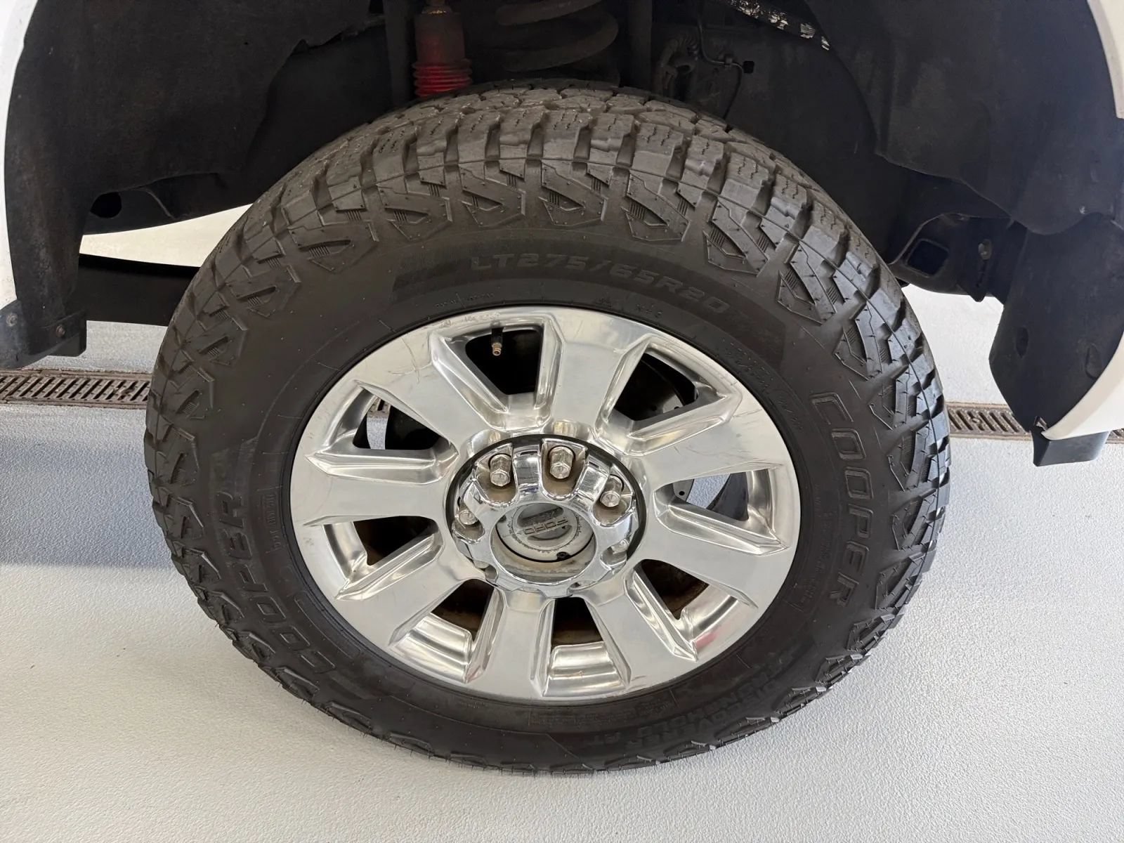 Used 2017 Ford F350 Platinum w/ Platinum Ultimate Package AWD/4WD image 38