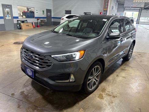 Used 2024 Ford Edge Titanium w/ Cargo Accessory Package AWD/4WD image 4