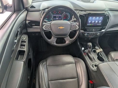 Used 2021 Chevrolet Traverse Premier AWD/4WD image 9