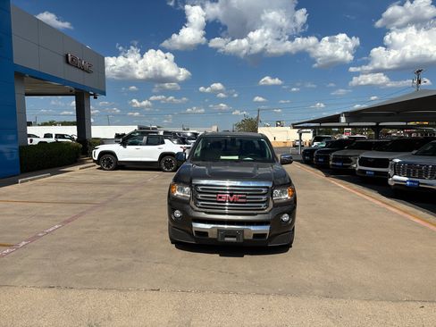 Used 2020 GMC Canyon SLT w/ Trailering Package AWD/4WD image 2
