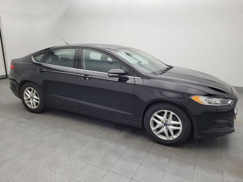 Used 2016 Ford Fusion SE FWD image 11