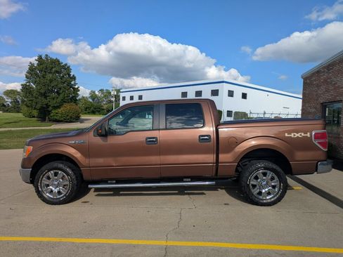 Used 2011 Ford F150 XLT w/ XLT Chrome Pkg AWD/4WD image 8