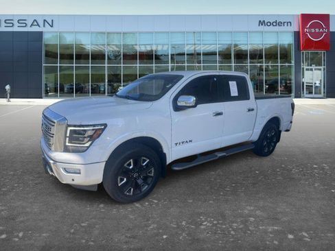 Used 2024 Nissan Titan Platinum Reserve w/ Moonroof Package AWD/4WD image 1