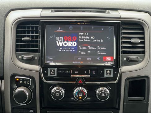 Used 2017 RAM 1500 Express image 13