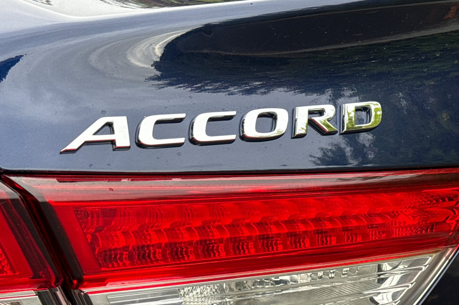 Used 2018 Honda Accord LX image 26