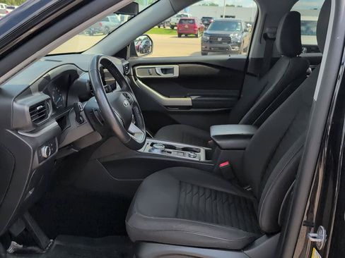 Used 2020 Ford Explorer XLT w/ Comfort Package AWD/4WD image 22