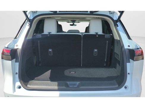Used 2026 INFINITI QX60 Luxe w/ Cargo Package FWD image 9