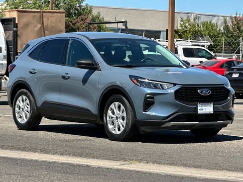 Certified 2024 Ford Escape Active FWD image 10