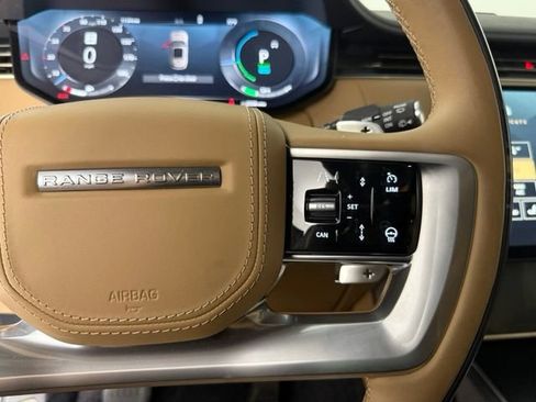 Used 2025 Land Rover Range Rover Autobiography AWD/4WD image 20