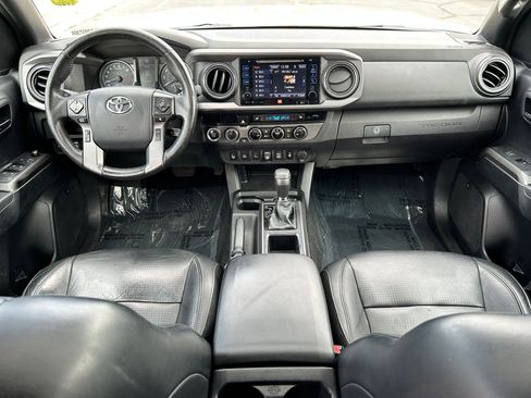 Used 2018 Toyota Tacoma TRD Off-Road w/ TRD Premium Off Road Package image 22