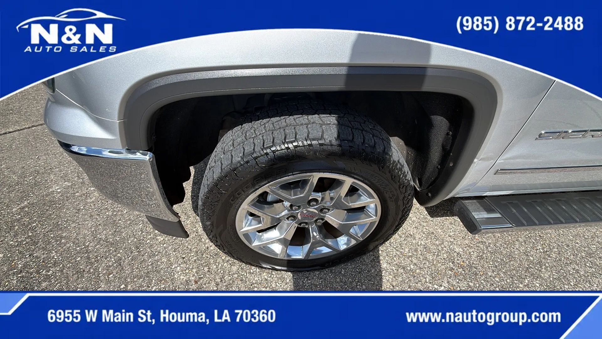 Used 2017 GMC Sierra 1500 SLT w/ SLT Premium Package AWD/4WD image 10