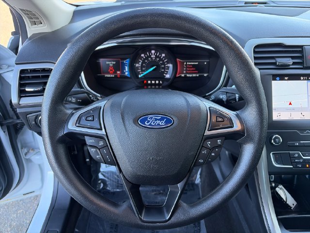 Used 2019 Ford Fusion SE FWD image 28