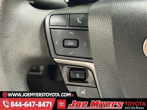 Used 2025 Toyota Camry LE image 24