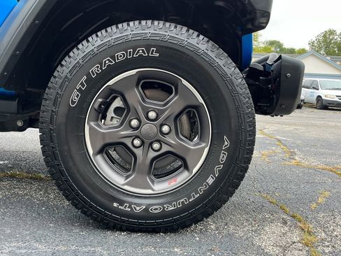 Used 2020 Jeep Gladiator Rubicon image 10