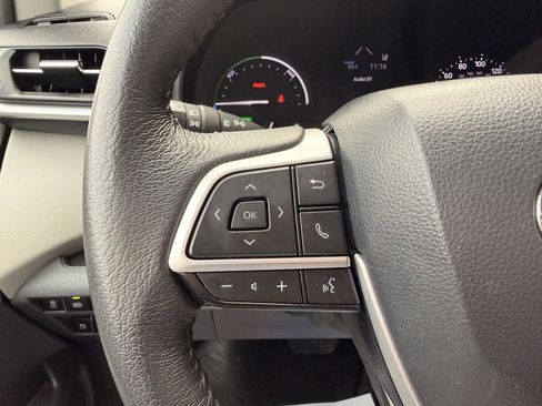 Used 2024 Toyota Sienna XLE image 26