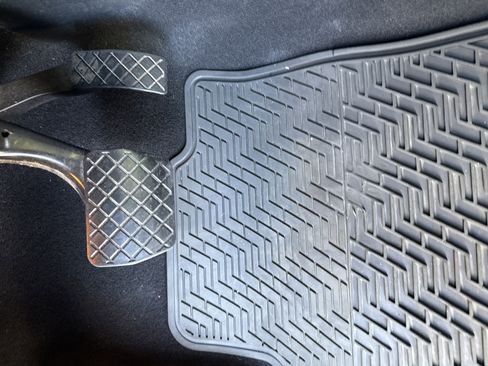 Used 2019 Volkswagen Atlas SEL Premium image 17